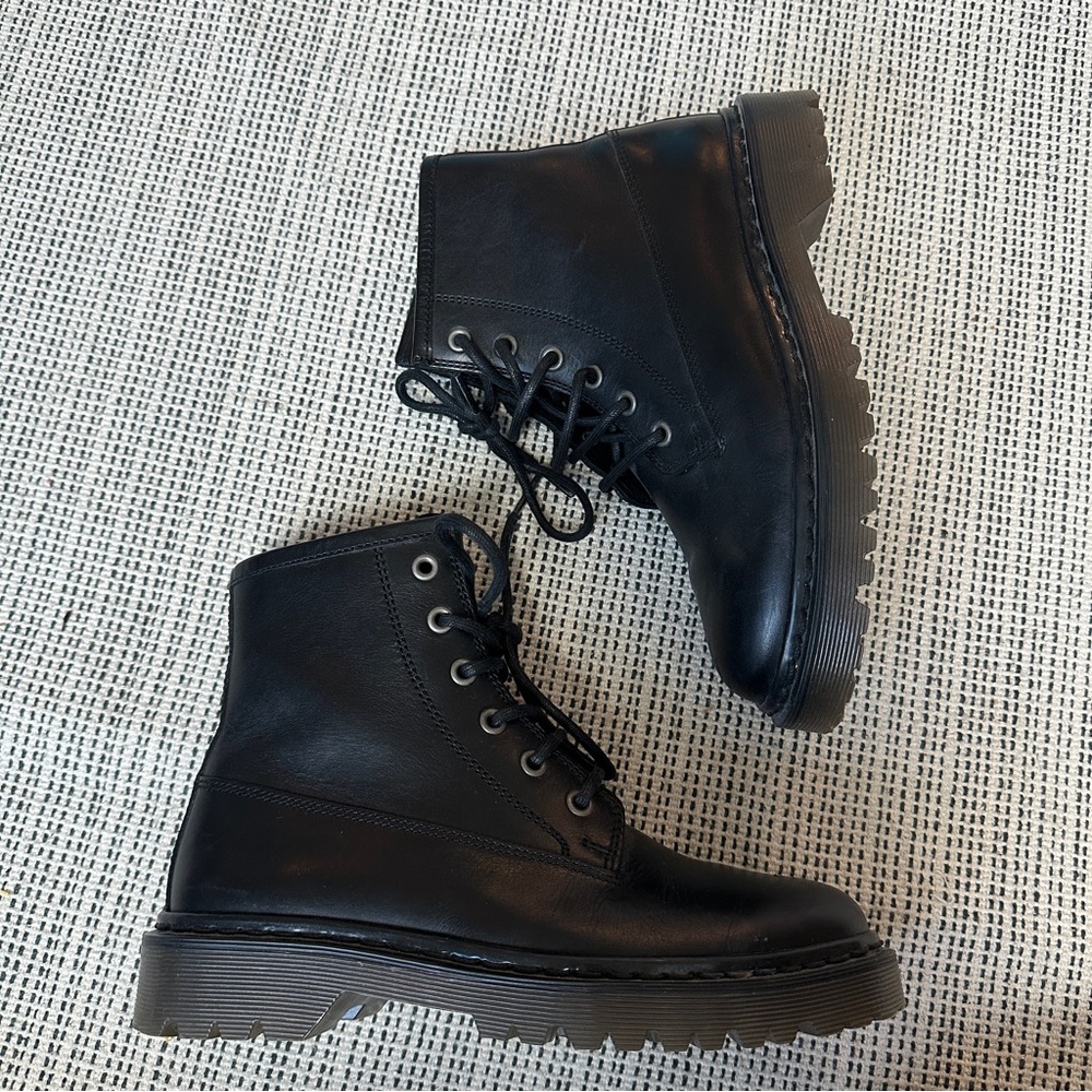 A.P.C. Black Ankle Lace-Up Booties